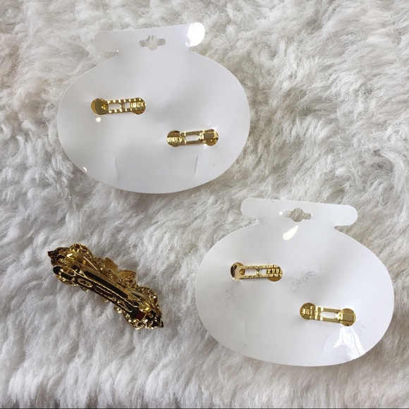 {3/$25} Two pack multicolor hair clips. - Picture 5 of 9